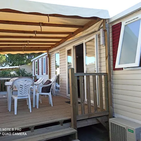 Campsite Florent Vacances *